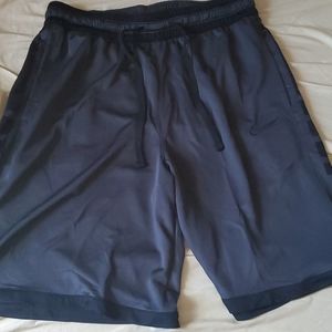Men's Nike Large Loose Fit Shorts